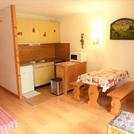 Appartamento 28m² Avec Piscine, Balcon, Parking - St-jean-d'aulps - Fr-1-573-88 Saint-Jean-dʼAulps